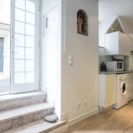 Bmyguest - Castelo Charming Flat Διαμέρισμα